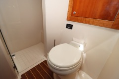 Master-Cabin-Ensuite-2